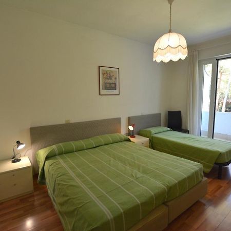 Villa A Lignano Pineta Lignano Sabbiadoro Extérieur photo