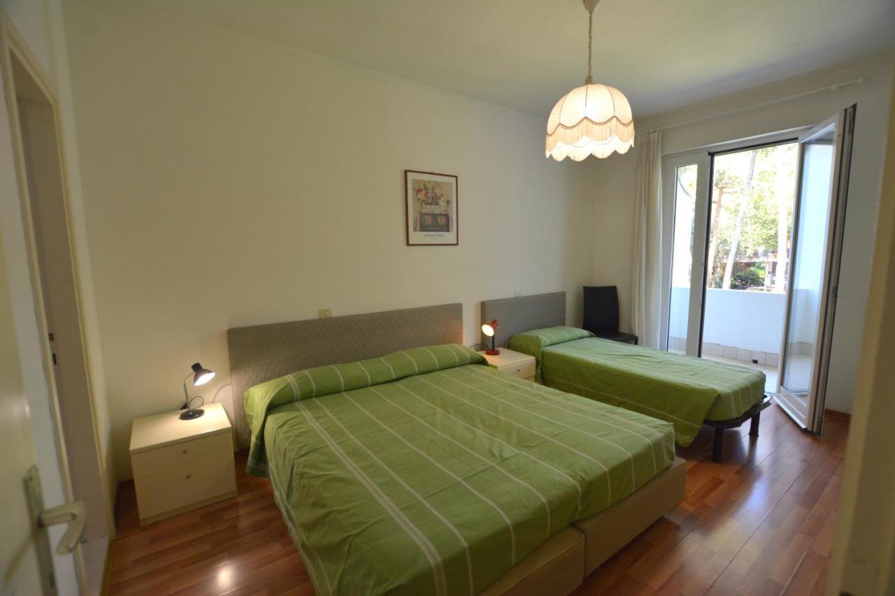 Villa A Lignano Pineta Lignano Sabbiadoro Extérieur photo