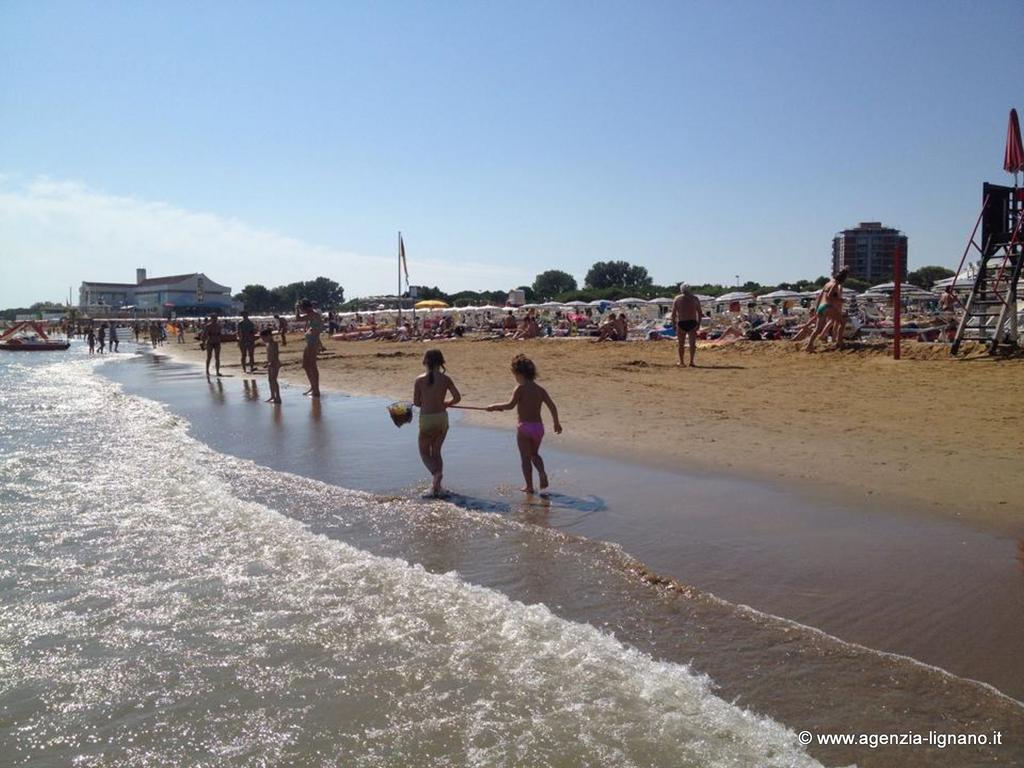 Villa A Lignano Pineta Lignano Sabbiadoro Extérieur photo