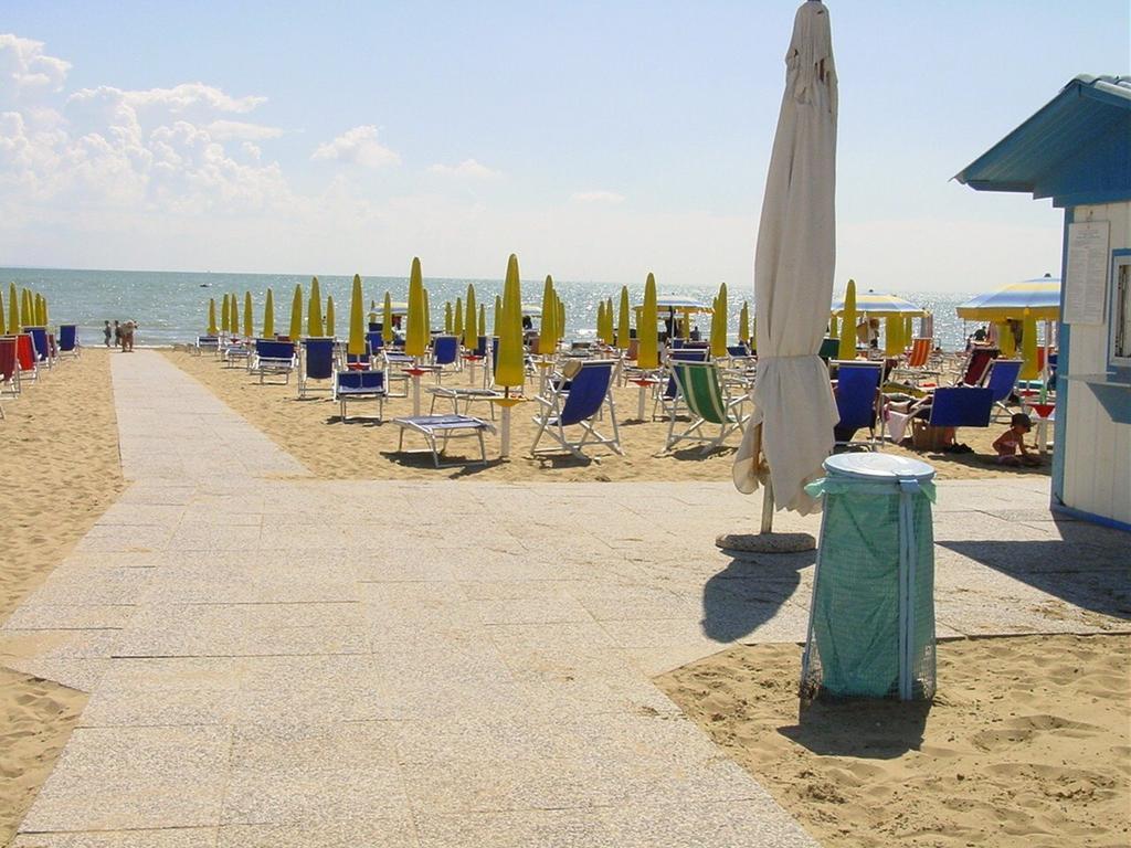 Villa A Lignano Pineta Lignano Sabbiadoro Chambre photo